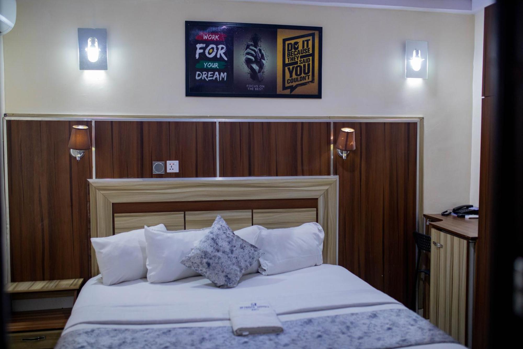 Skyrock Hotel