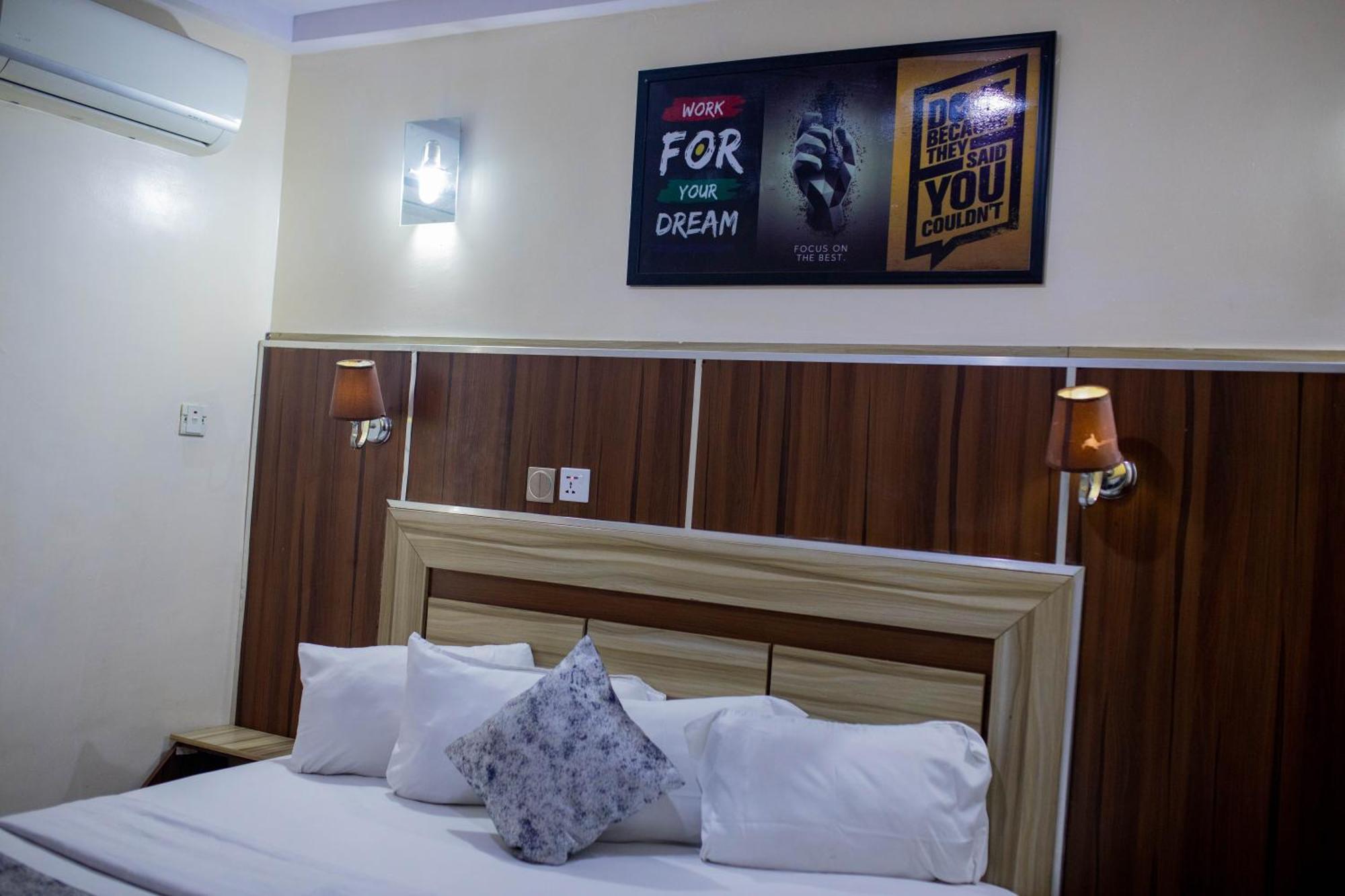 Skyrock Hotel 4*
